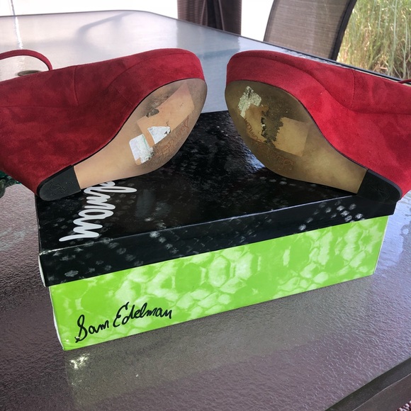 RUBY RED QUINN 👠👠👠 - Picture 8 of 8